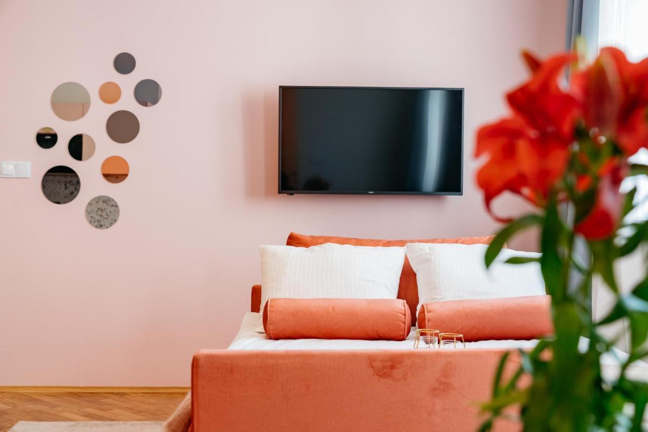 Crystal House II - Loftaffair Collection Apartment คราคูฟ ภายนอก รูปภาพ