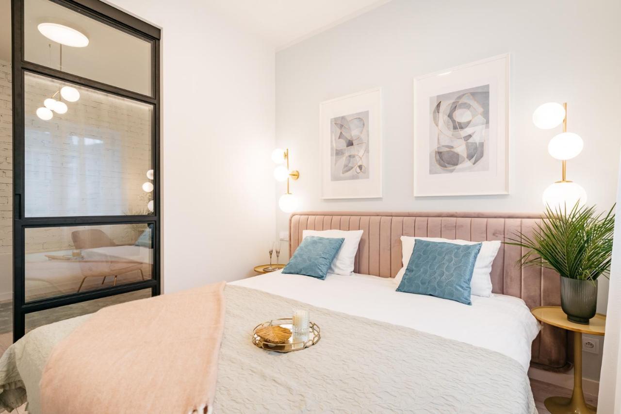 Crystal House II - Loftaffair Collection Apartment คราคูฟ ภายนอก รูปภาพ