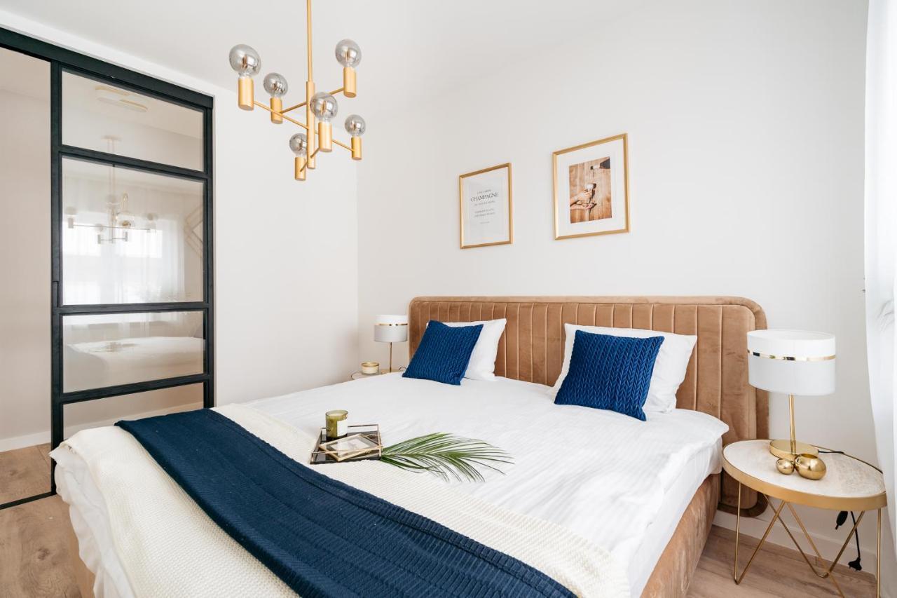 Crystal House II - Loftaffair Collection Apartment คราคูฟ ภายนอก รูปภาพ